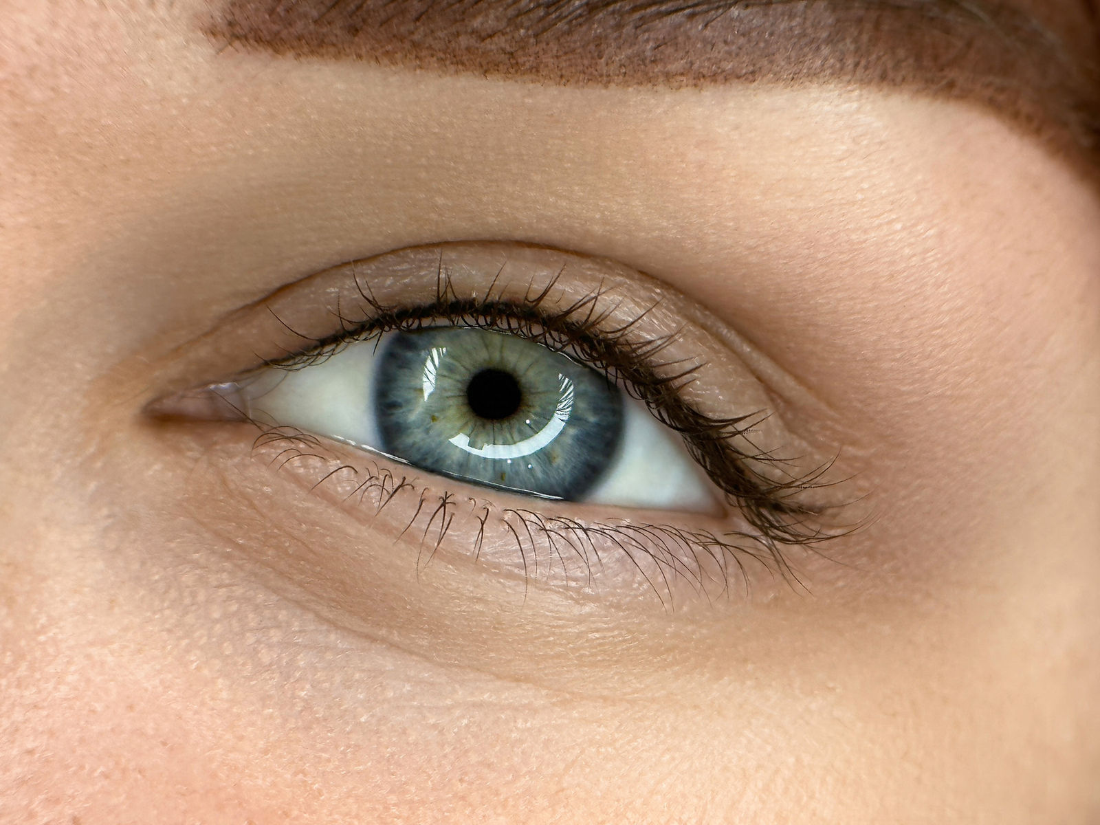 Wimpernkranz-Verdichtung für eine intensivere Wimpernlinie.